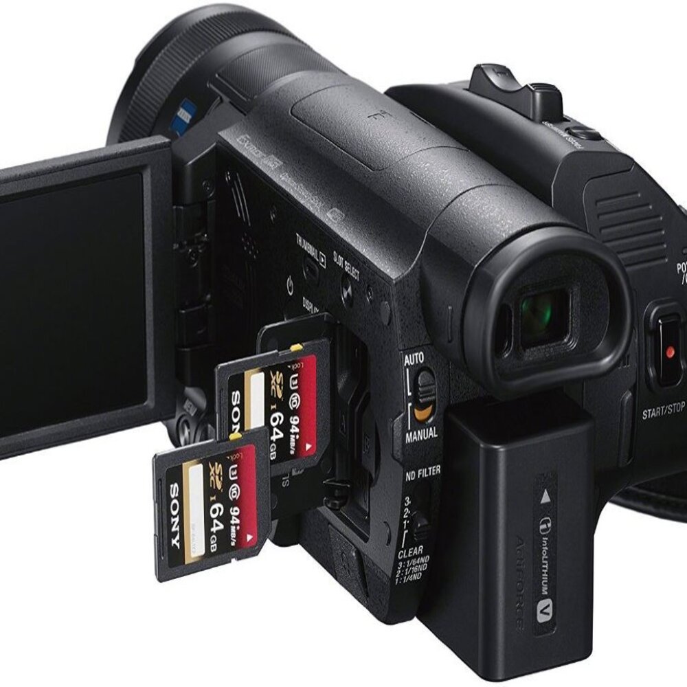 Видеокамера Sony FDR-AX700